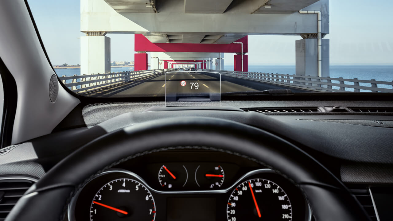 Opel Crossland - Bezpečnost - Digitální palubní přístroje Opel Crossland
