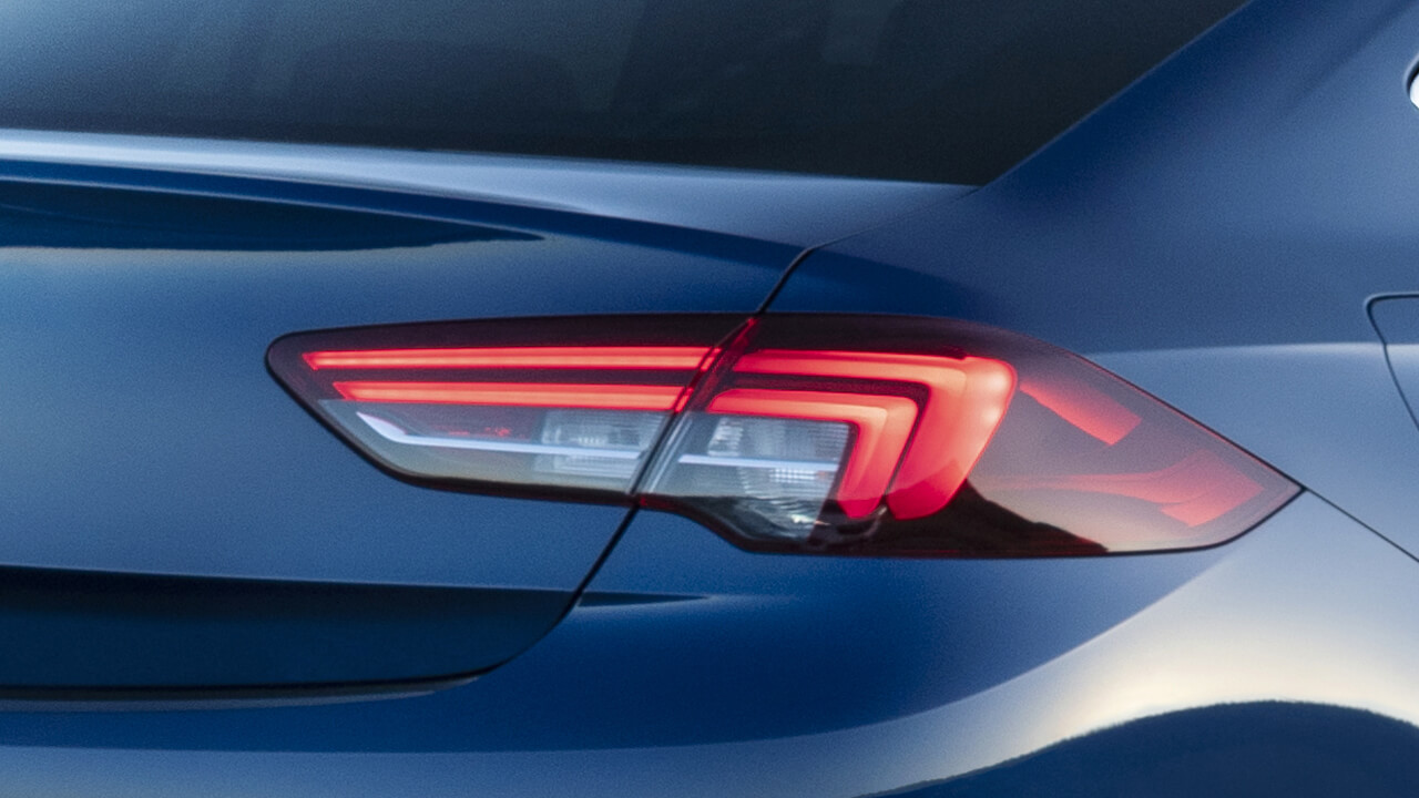 Opel Insignia - Design - LED světlomety Opel Insignia