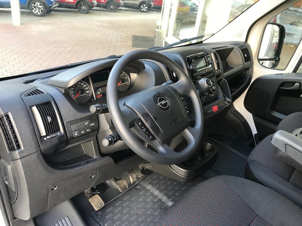 Opel Movano