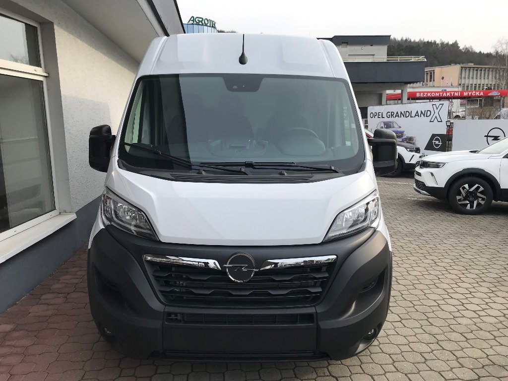 Opel Movano