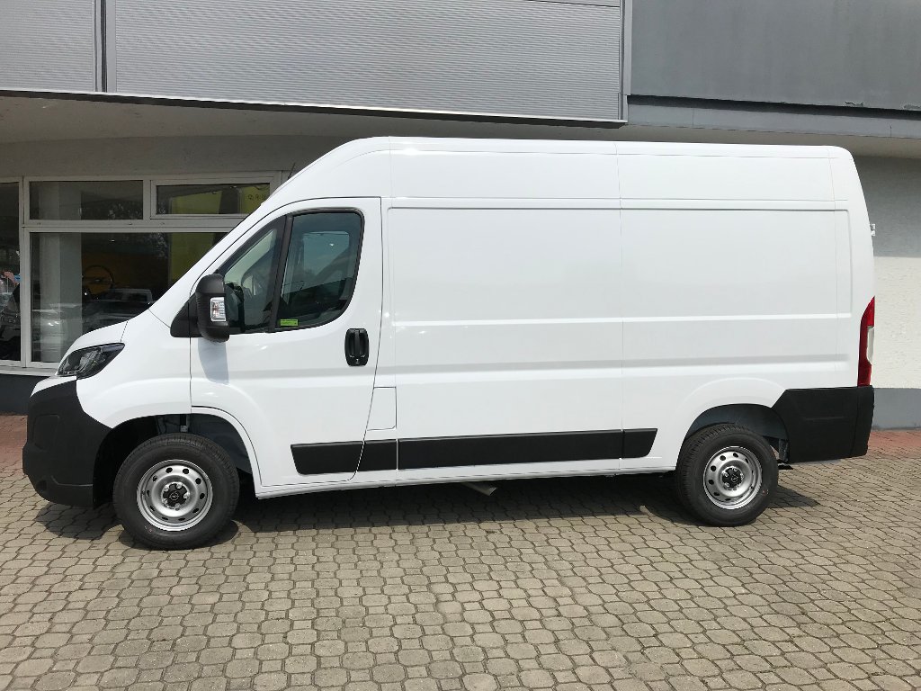 Opel Movano
