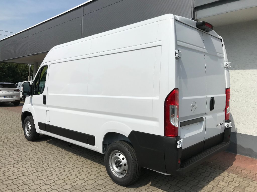 Opel Movano